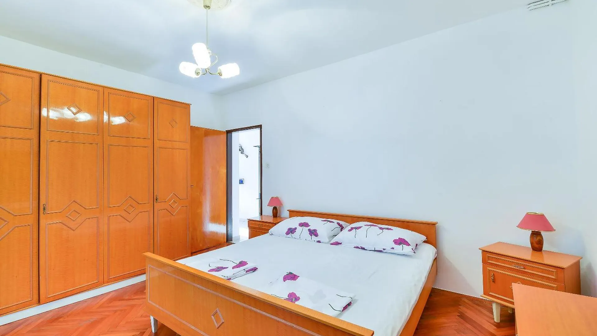 Apartment Basic Mario Vir