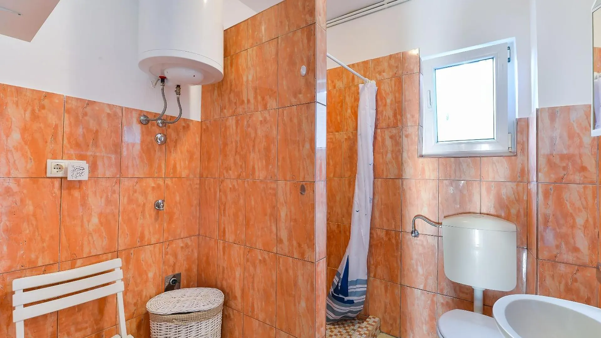Apartment Basic Mario Vir