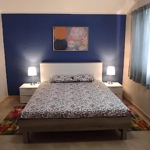 Apartman Vugec, Vir
